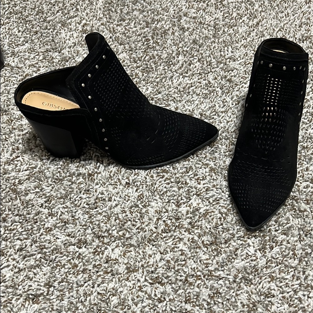 Gibson Latimer Black Women's Mules